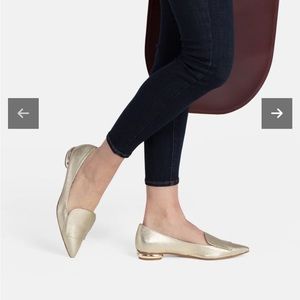 BELL & BECKS The Lia Pointed Toe Flat metallic gold size 9.5 NWOT